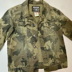 COPY - Boys True Religion camo jacket xl